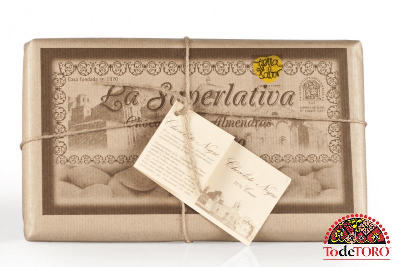 Chocolate 70% Cacao con Almendras 750gr.